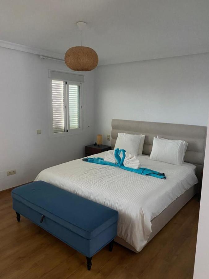 Vakantiehuis Frontline Townhouse El Rosario- 4 Bedrooms Marbella